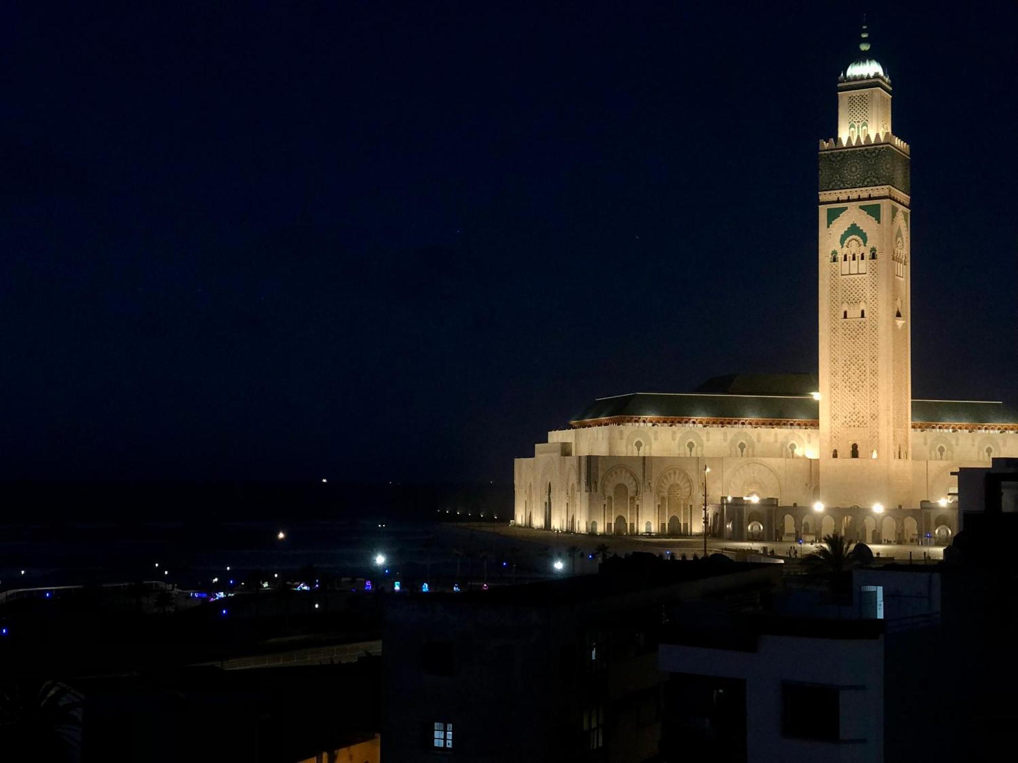 Bel Appartement Avec Une Belle Vue Sur La Grande Mosquee Hassan II Et La Mer Casablanca Eksteriør bilde
